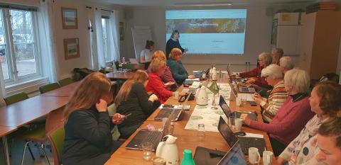 Hjemmesidekurs med Tale Hammerø Ellingvåg og Helle Berger. Foto: Tone Løn Tvedten