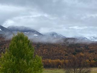 Trollheimen, bildet tatt fra Storli Gard, Oppdal