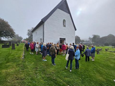 Moster Gamle Kyrkje