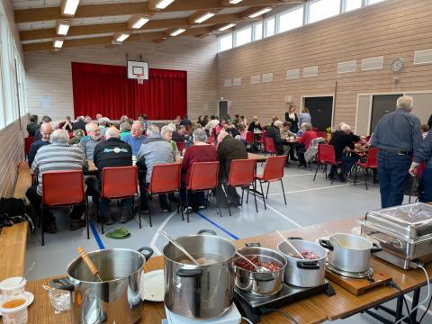 Kompardag i gymsalen