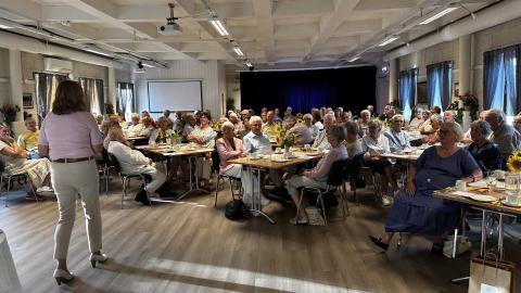 Ingvild Bryn fylte Storsalen i Trivselshuset i Brandbu