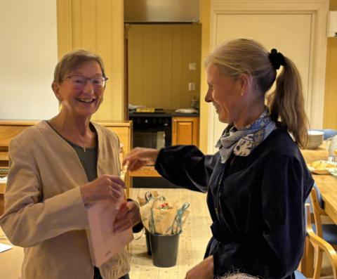 Wigdis mottar prisen av Christine