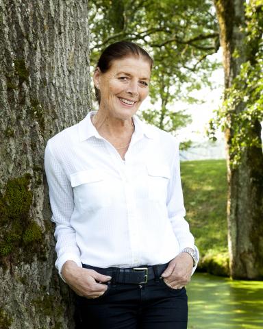 Advokat Liv Grøtte er ny juridisk rådgiver på bygdekvinnelagets juridiske hjelpetelefon. Foto: Ina-Kristin Tvete.