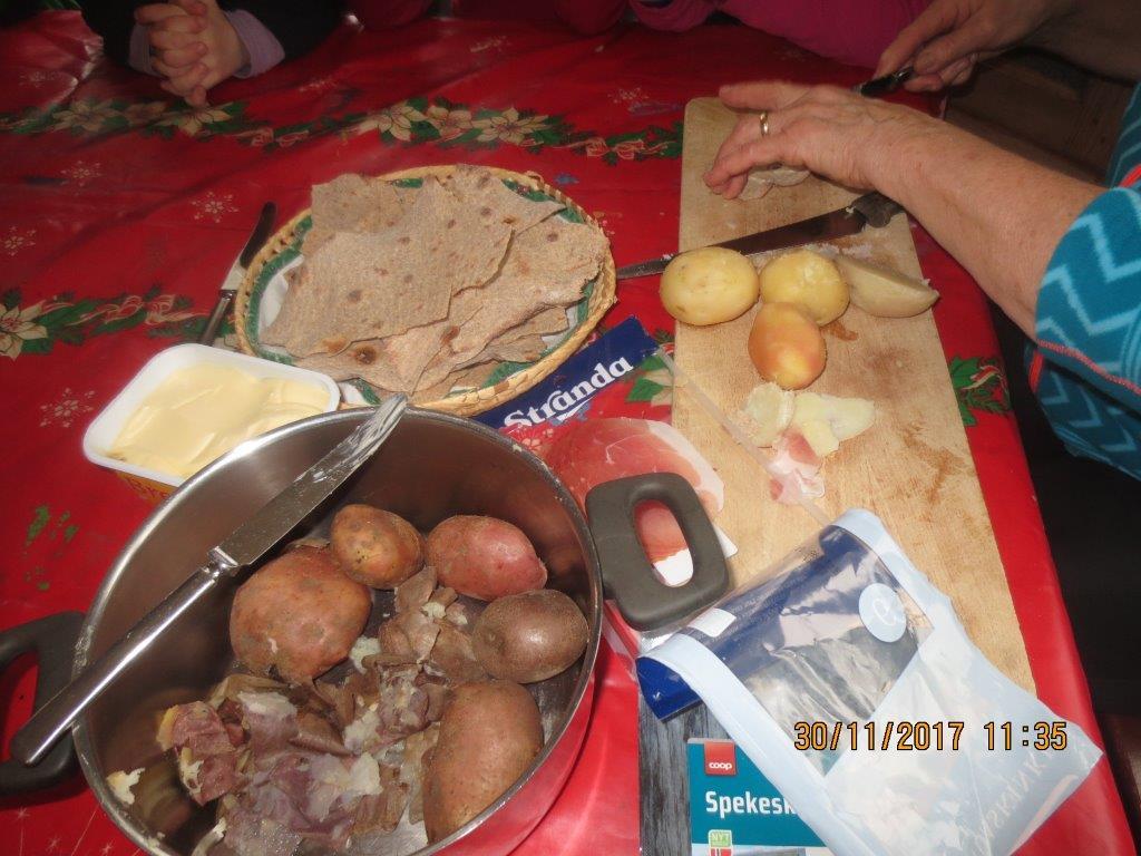 Poteter, flatbrød, smør berga mange menneskeliv i gamaltid.