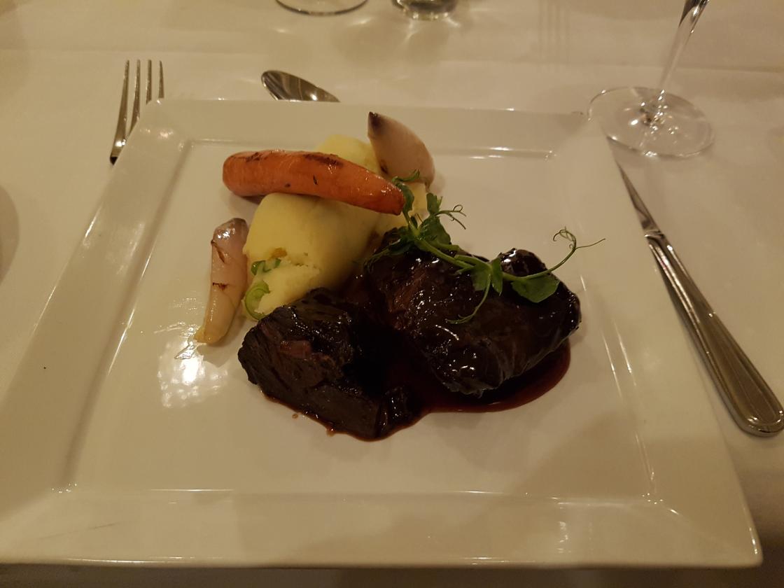 Langtidsbraisert oksekjake. Foto: Linda M. Gusland.