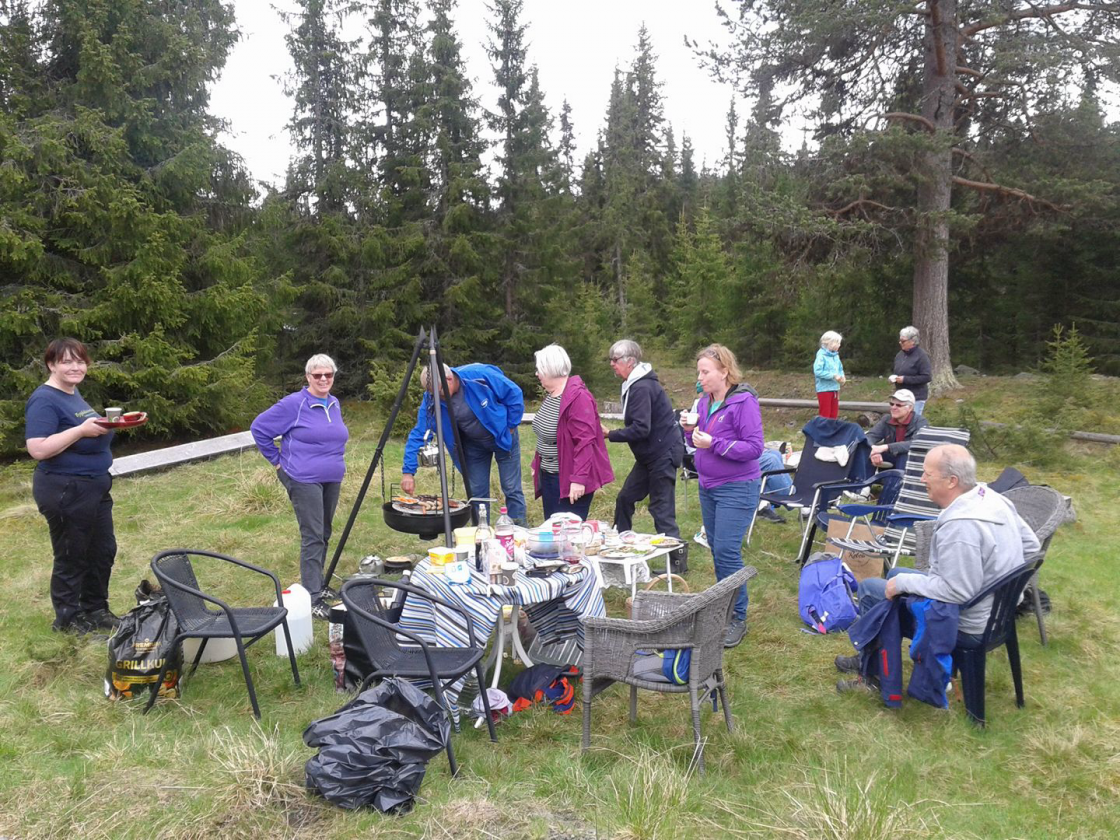 Mange samla i Gruva i Heimåsen