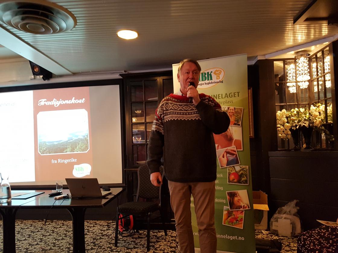 Einar Risvik - Bygg. Foto: Linda M. Gusland.