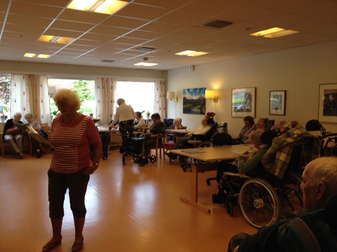 Syng, syng, syng og vær glad !