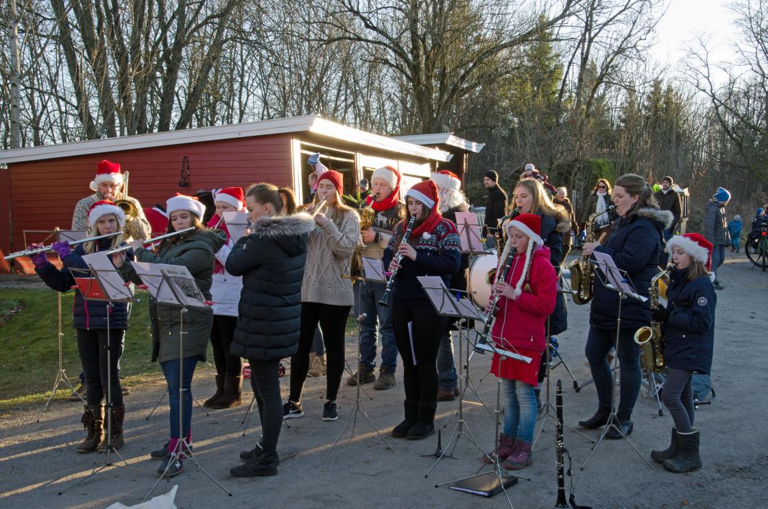 Julemusikk fra Volden og Ringshaug skoleorkester