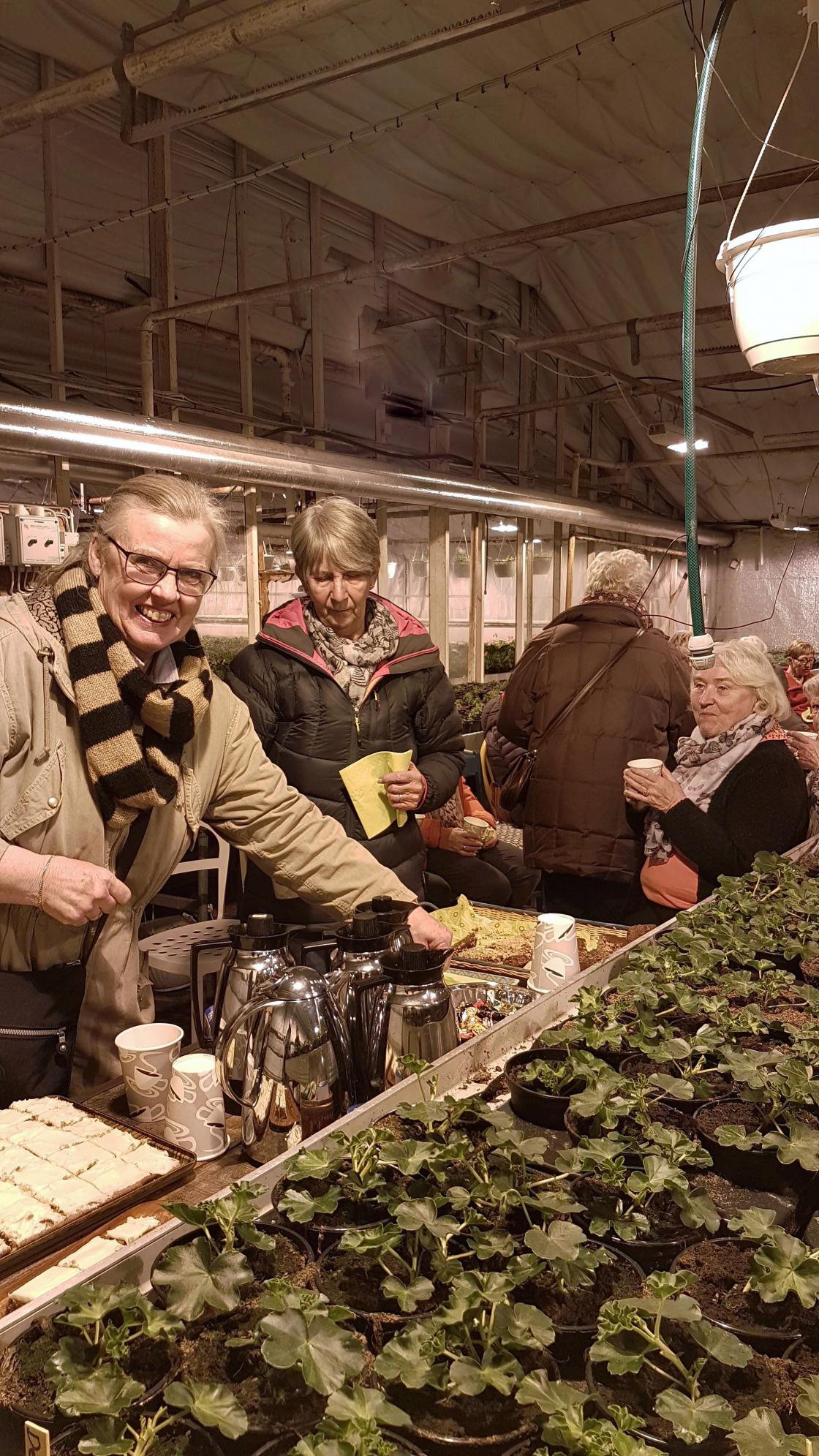 Deilig kaker ble servert fra kaffegjengen