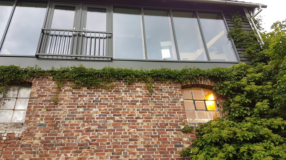 Gamal og ny arkitektur   foto: Aud-Marit Netteland