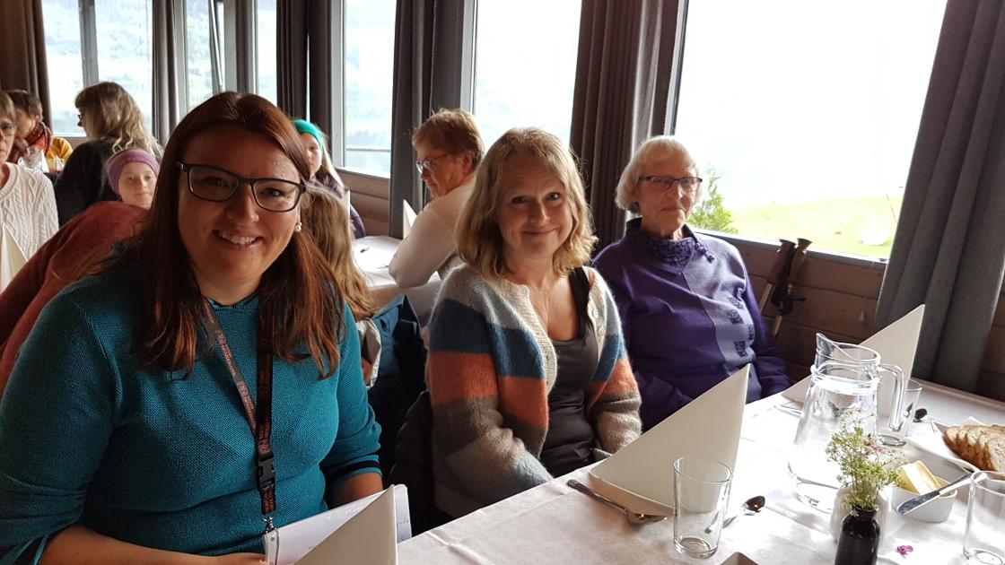 Marit, Liv Marion og Ingunn   foto: Aud-Marit