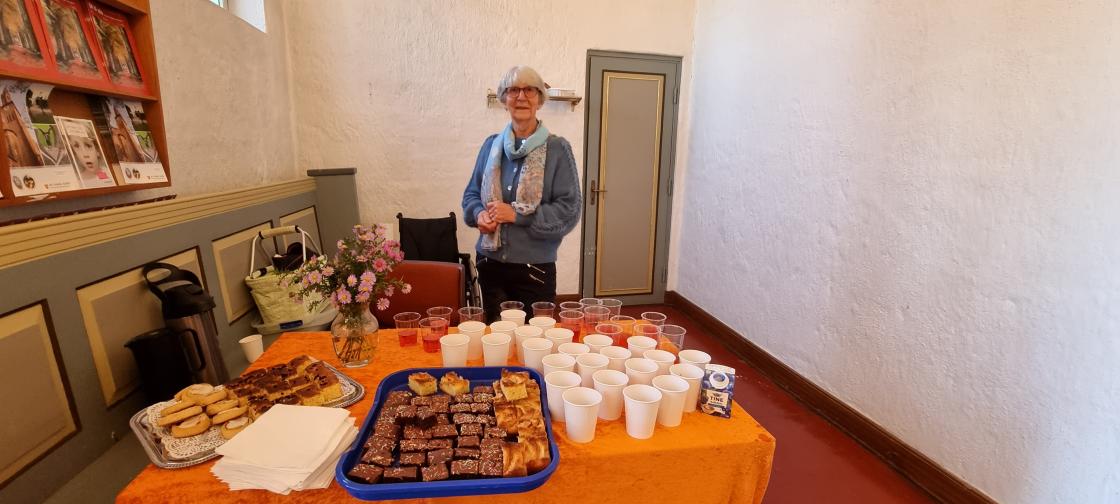 Anne Marie Schreiner klar til å servere