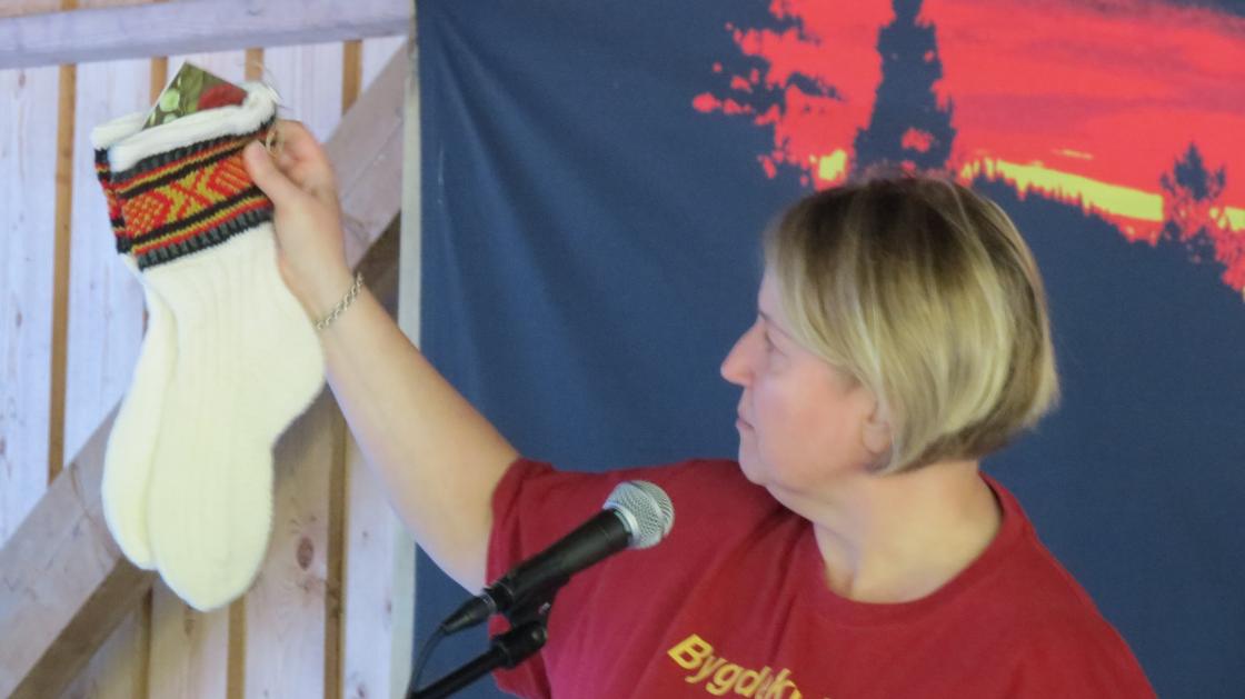 Hilsningstaler fra NBK og lokallaga i Vestfold og gaver til jubilanten hører med på en 90-årsdag