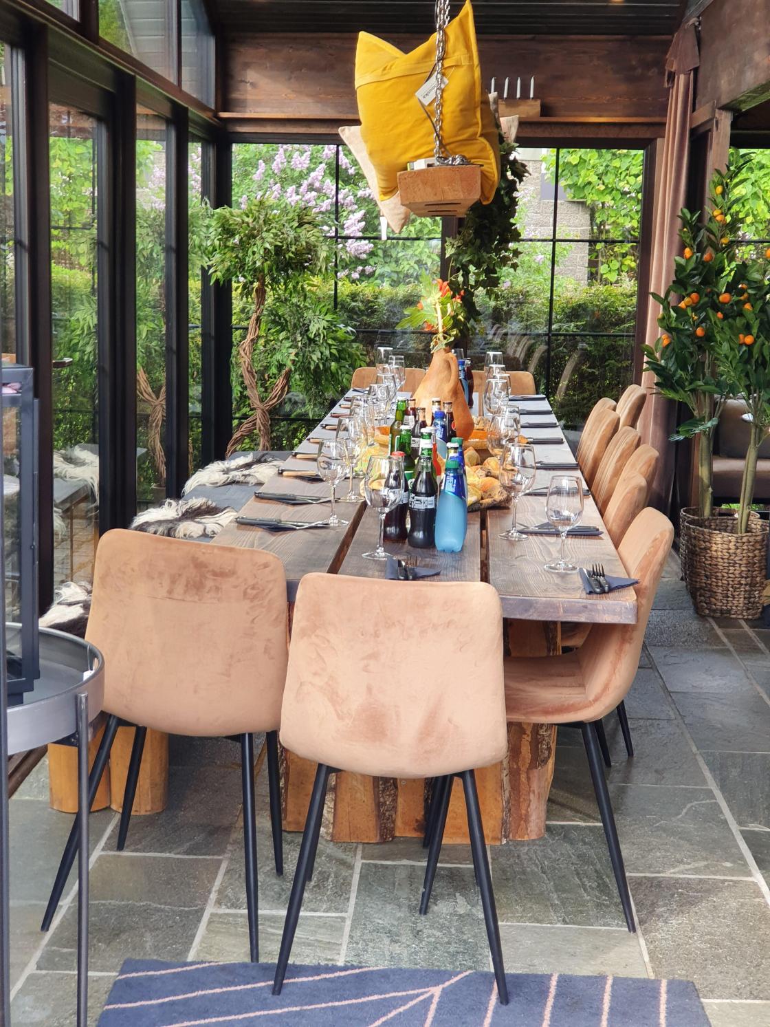 Restaurant, langbord