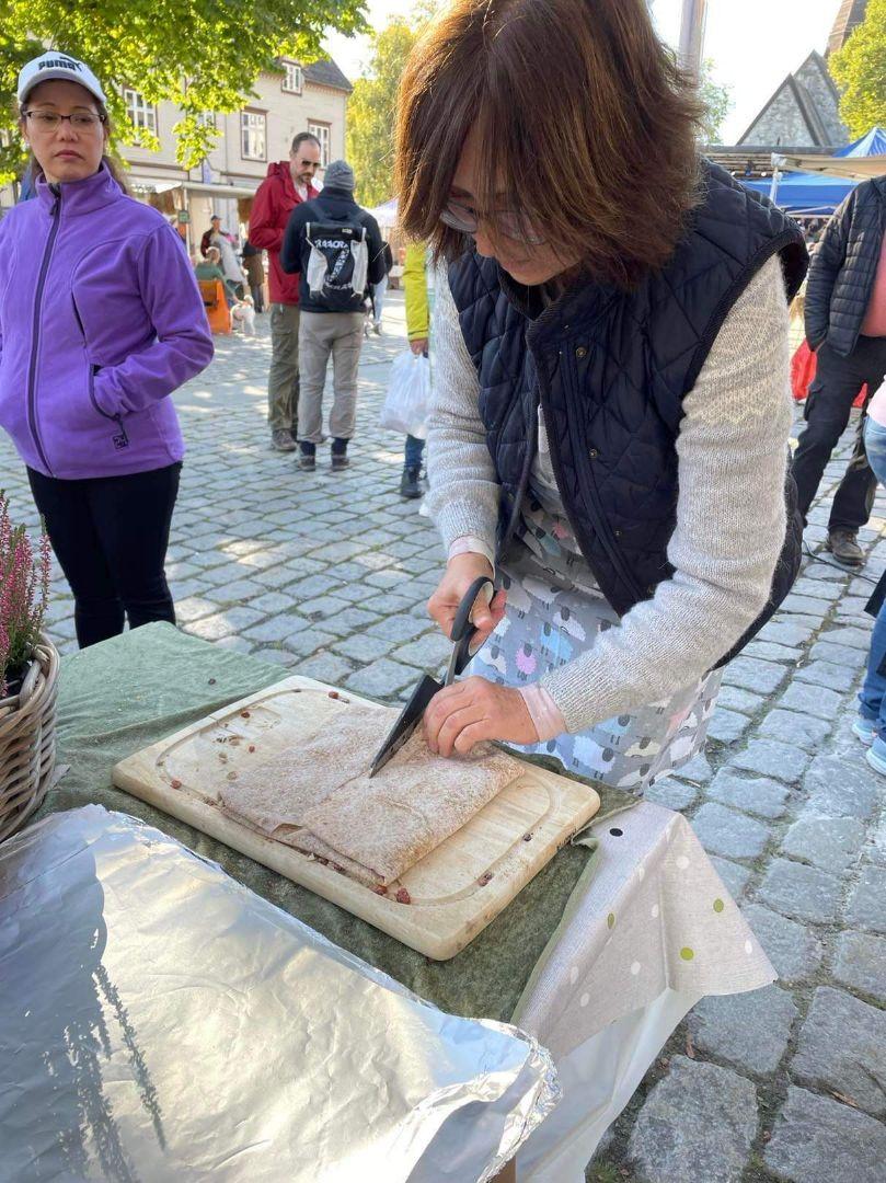 Så blir brimlefse delt opp.