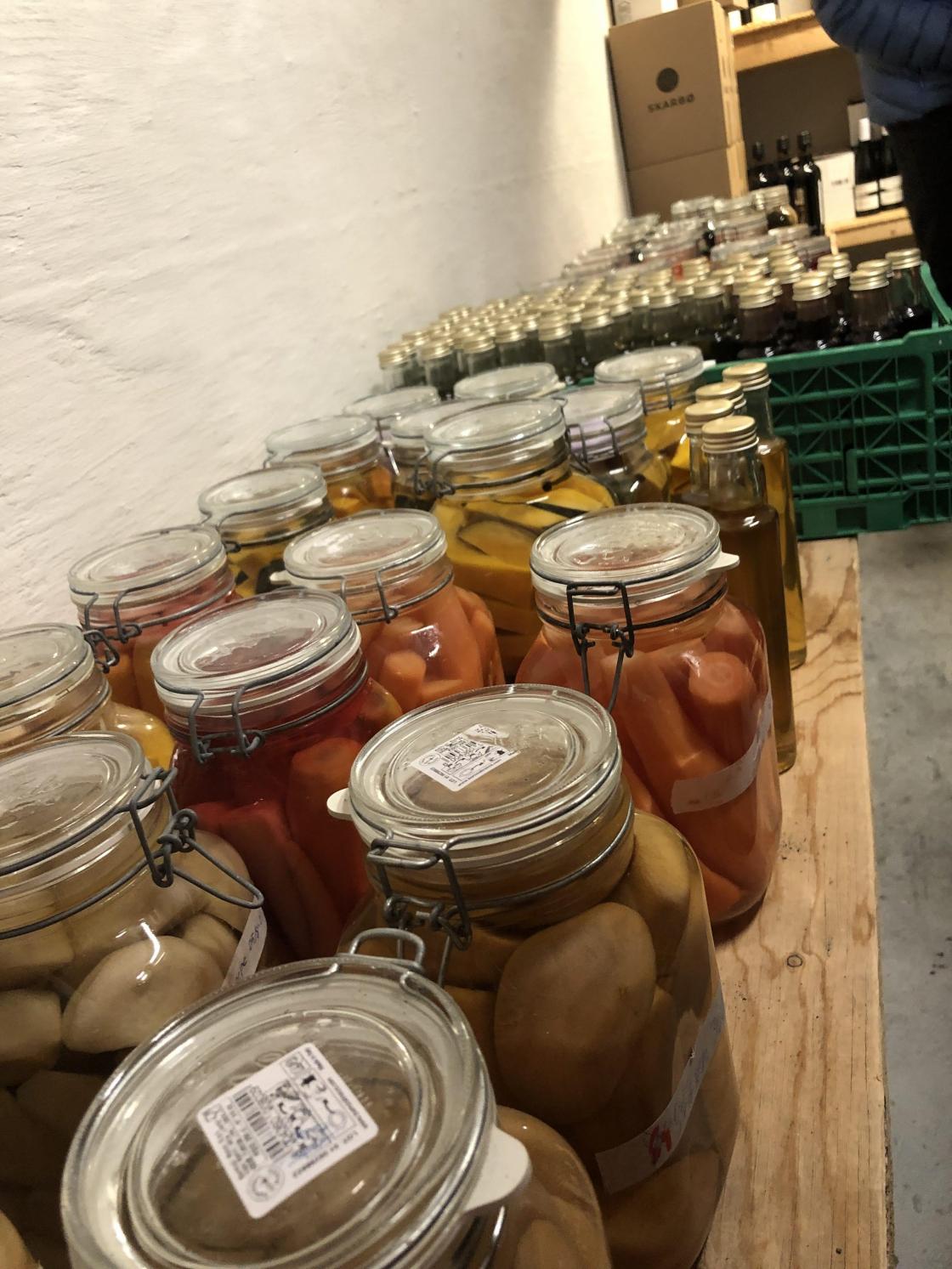 Imponerande! Fermenterte lokale grønsaker til vintersesongen.