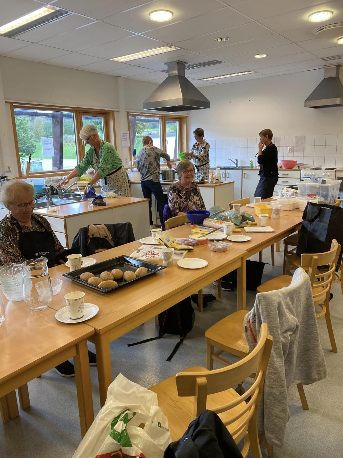 Action, men noen rundstykker må ned før vi kan fullføre.