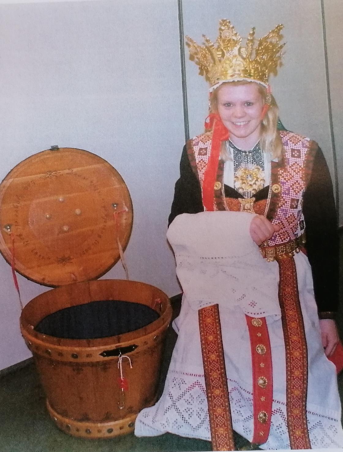 Brurebunaden til Odda Bygdekvinnelag og Skare Bygdekvinnelag