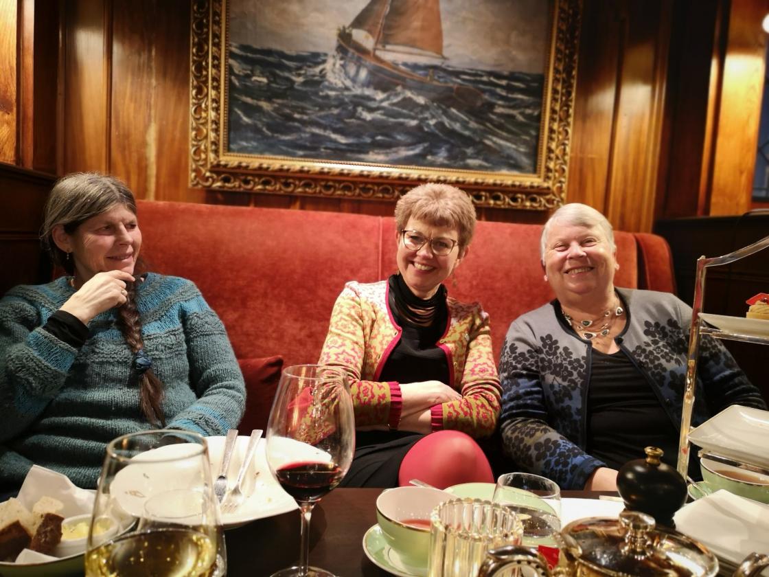 Inger Johanne Gran, Kathrine Kleveland og Randi Svebakk-Johansen