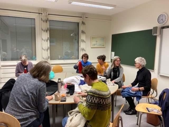 Gode samtaler rundt sybordet