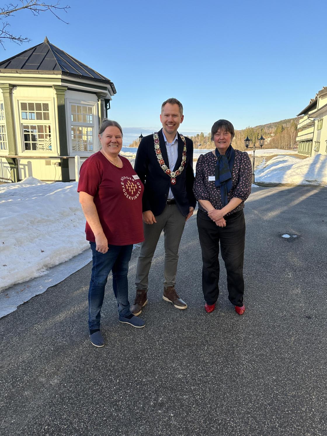 Avtroppende leder i BBK, ordfører i Lier og leder i Lier BK