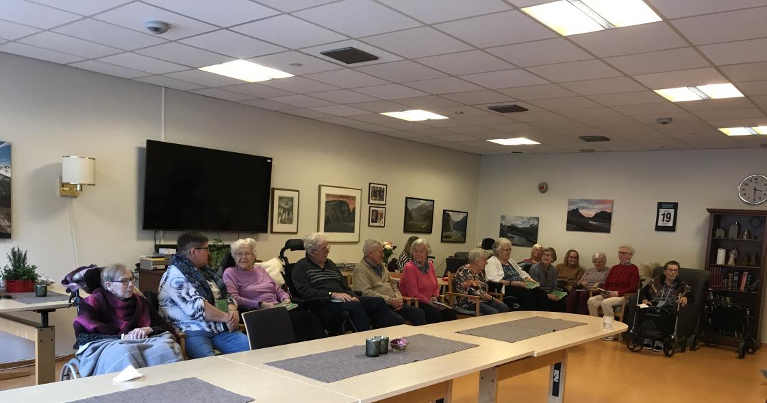 Fullt hus på Syng med oss.