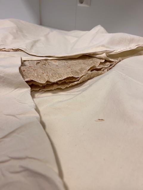 Selbulemse ligger inne i duk.