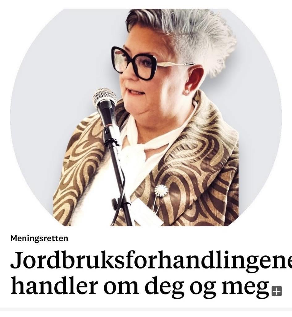 Leder Oddrun Merete Sagevik og Hedmark Bygdekvinnelag forklarer hvorfor det er viktig å stå skulder ved skulder med den norske bonden under årets jordbruksoppgjør. Foto: Ringsaker Blad.