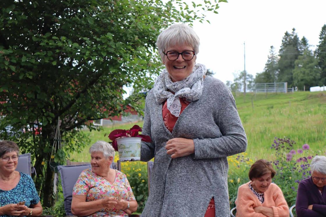 Hilde lager alltid liv.