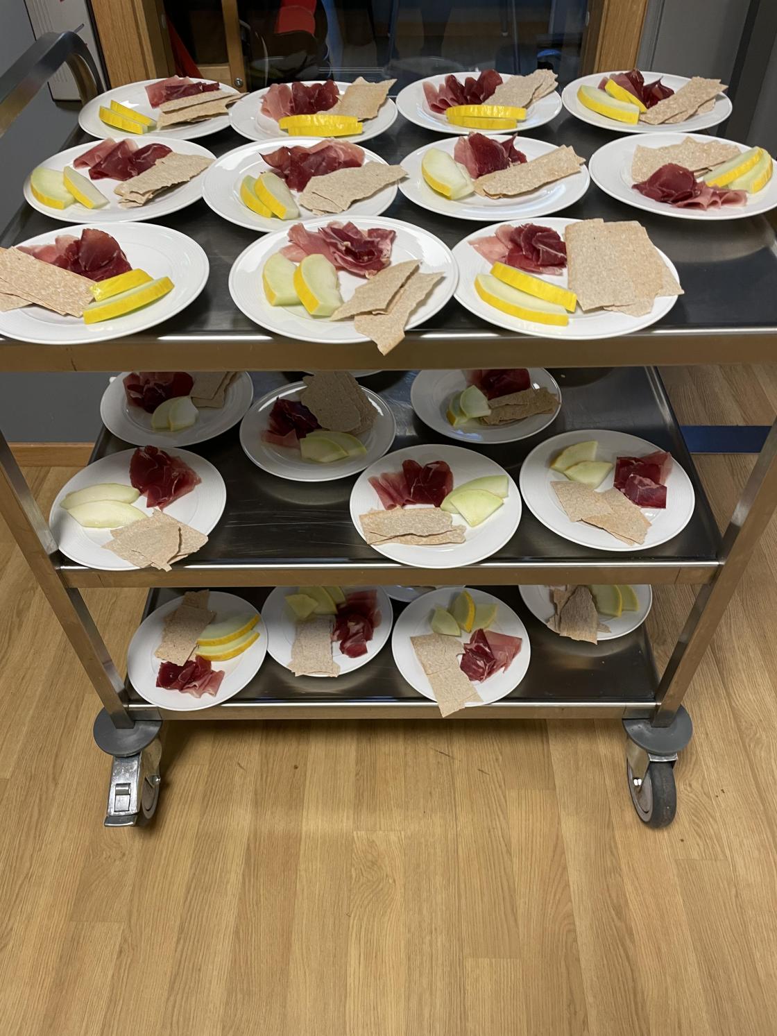 45 porsjoner spekemat.