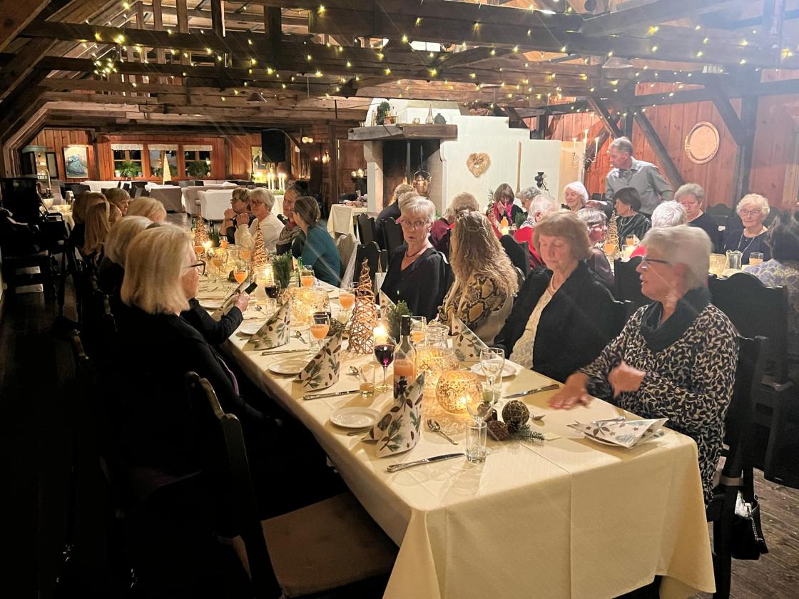 Vi kosær vors på Karlsvik Gård