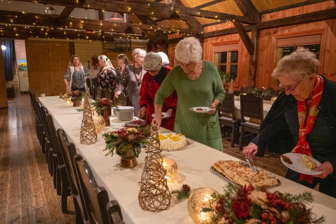 Vi møtes på Karlsvik gård i desember for avslutning av året