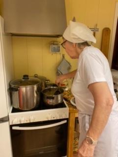 Brynhild forbereder deig