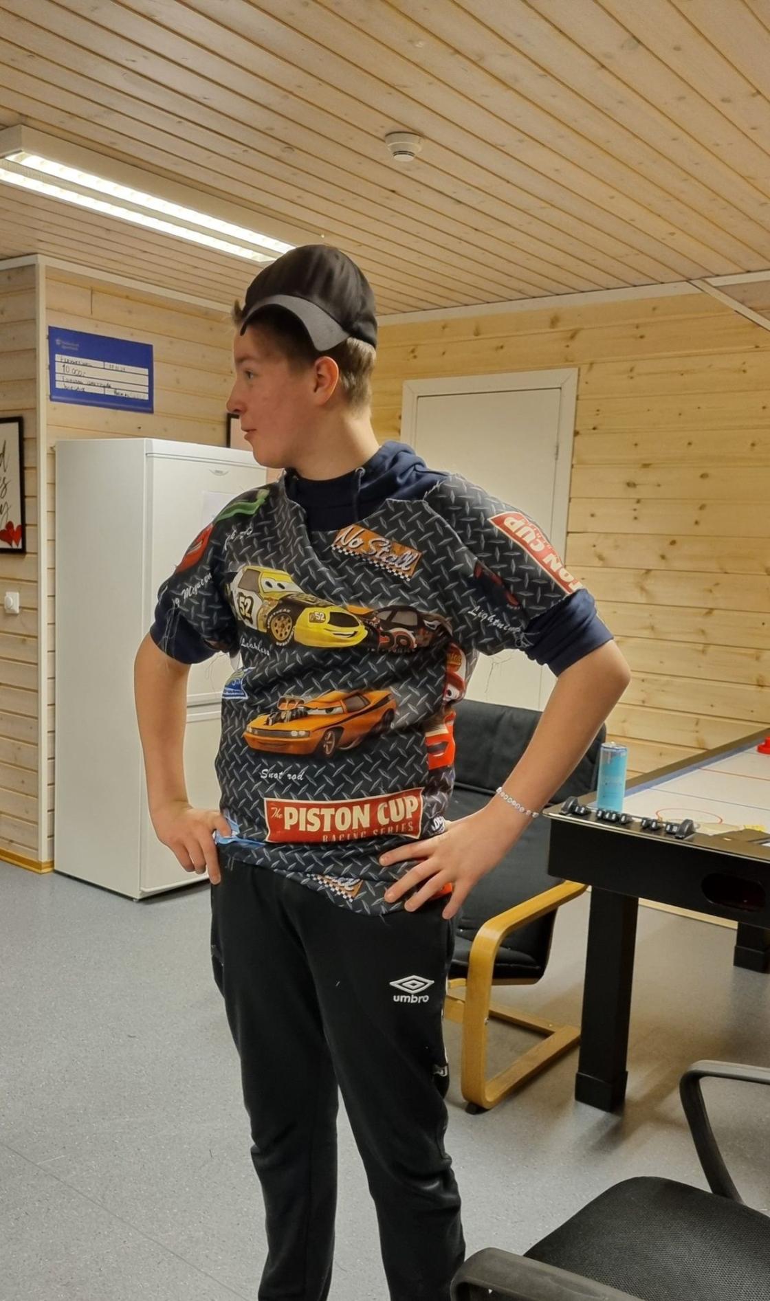 T-skjorte av gamle gardin