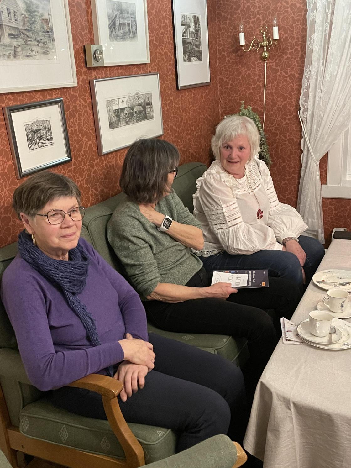 Tora, Laila og Kjersti