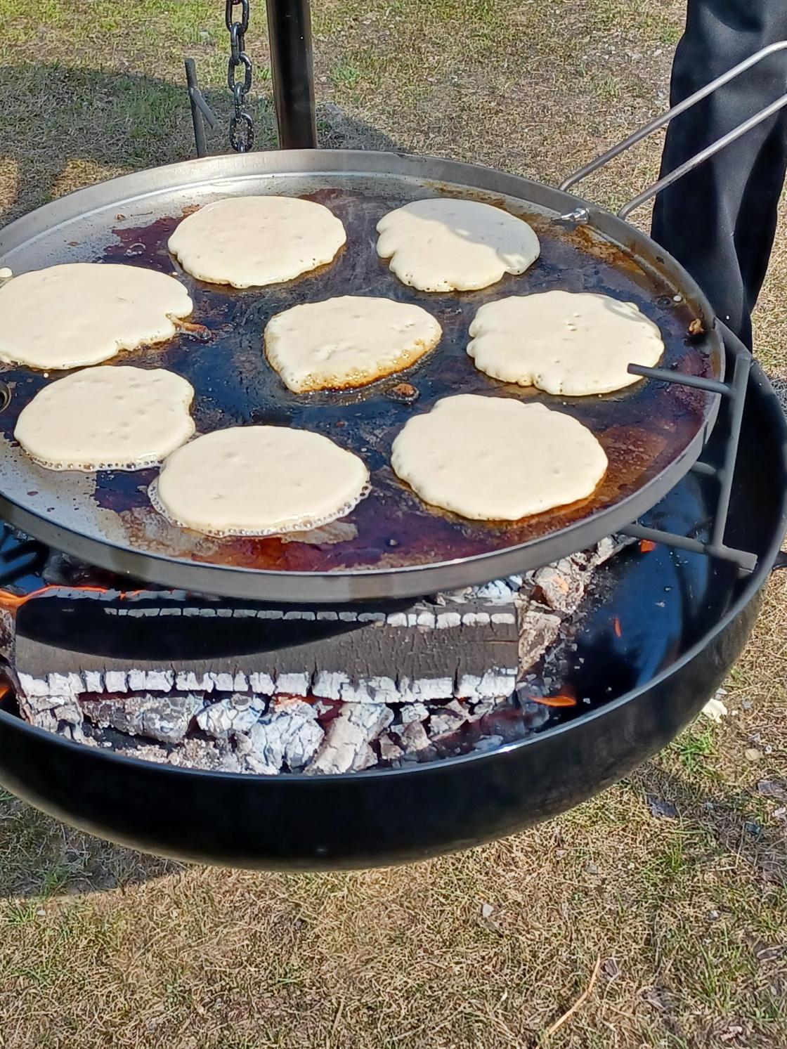 Svelene fikk bein å gå på
