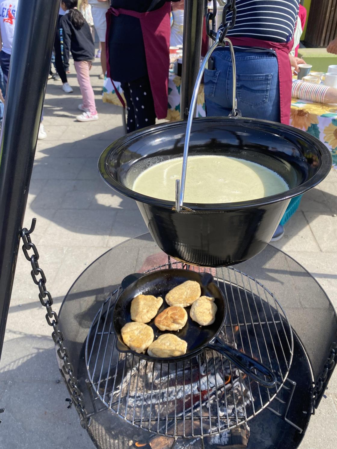 Delig potetsuppe og pannebrød
