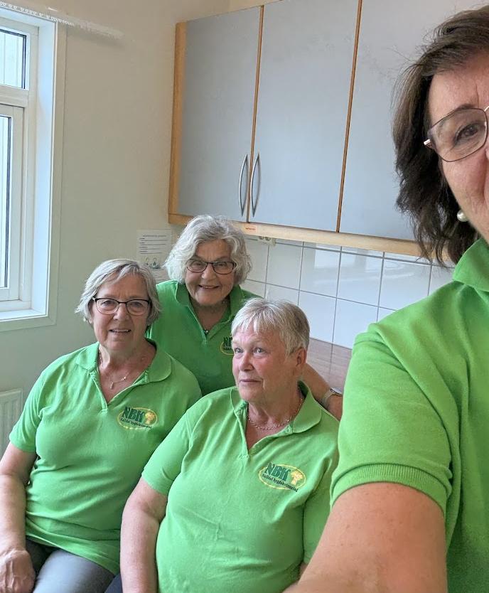 Judith, Solveig, Aase og Bjørg hadde ei kjekk bakestund.