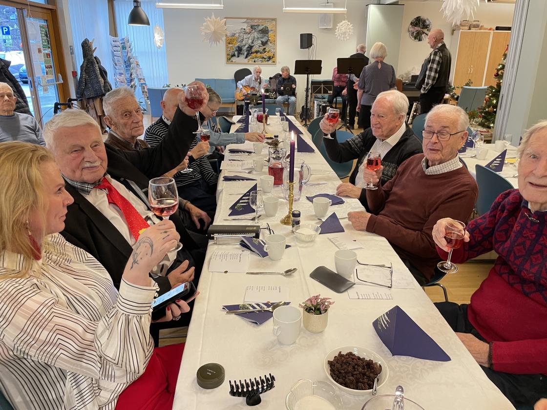 Skål for en hyggelig ettermiddag