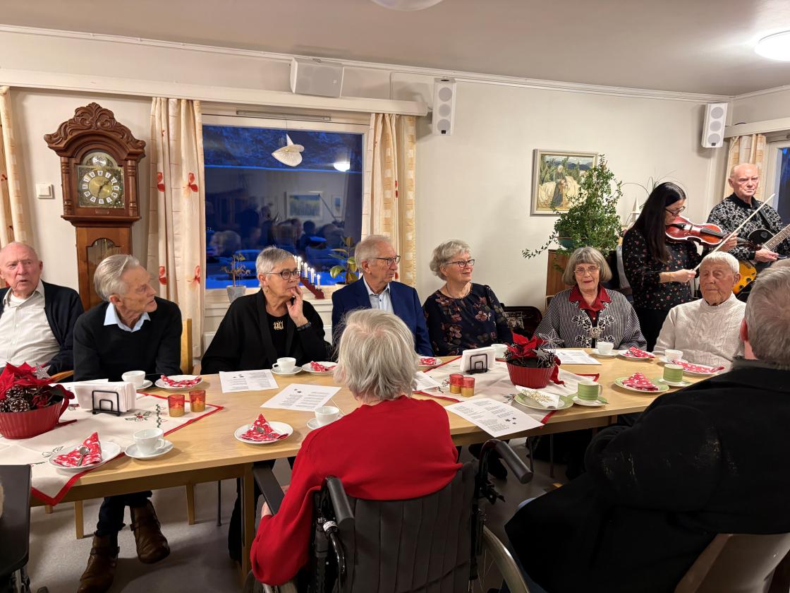 God stemning rundt borda.