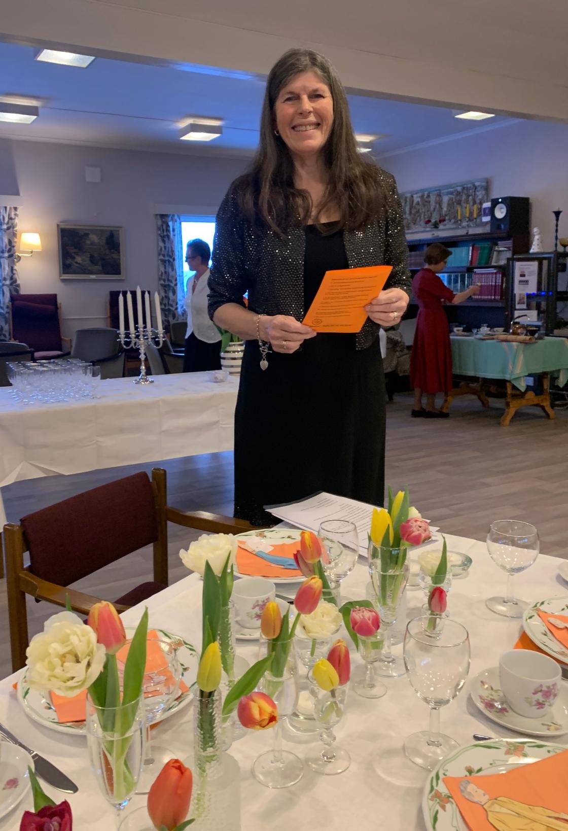 Kveldens eminente toastmaster, Inger-Johanne Gran