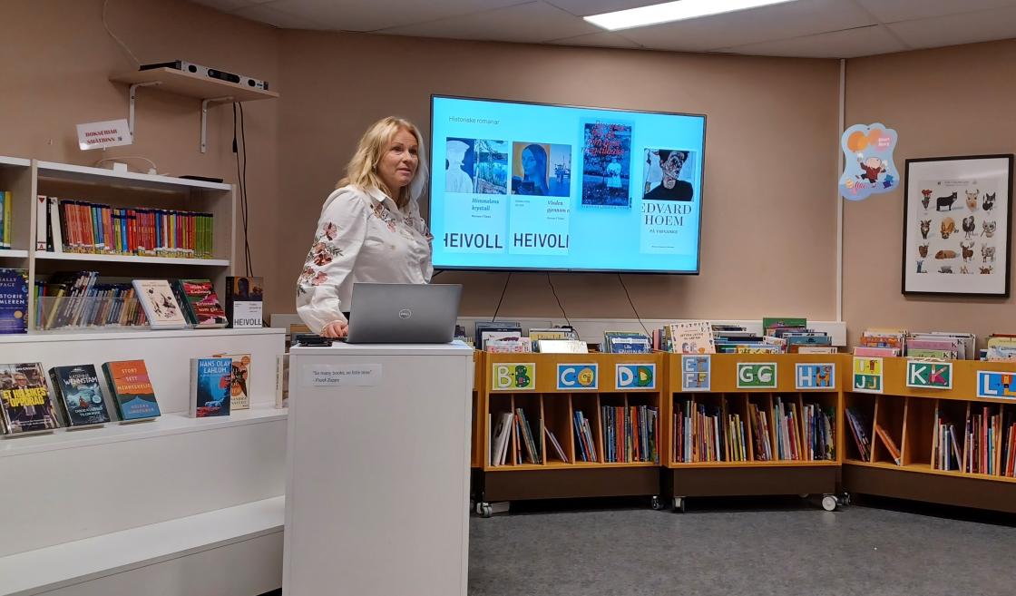 Bokkveld i Ryfylkebiblioteket Hjelmeland