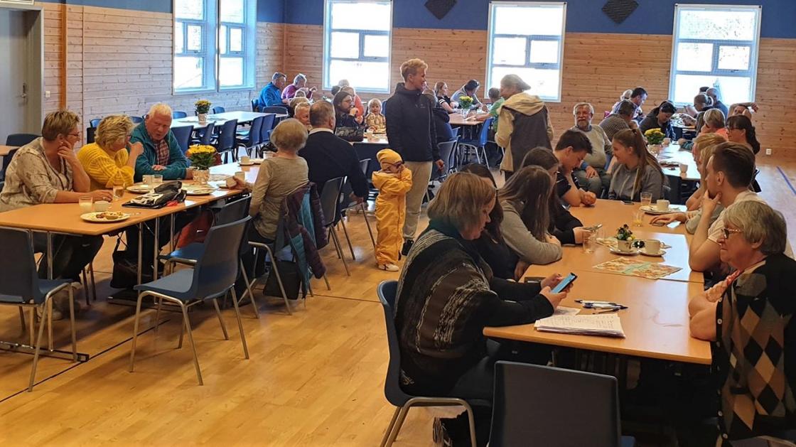 Nesten full sal! Foto: Anita Hollingsæter