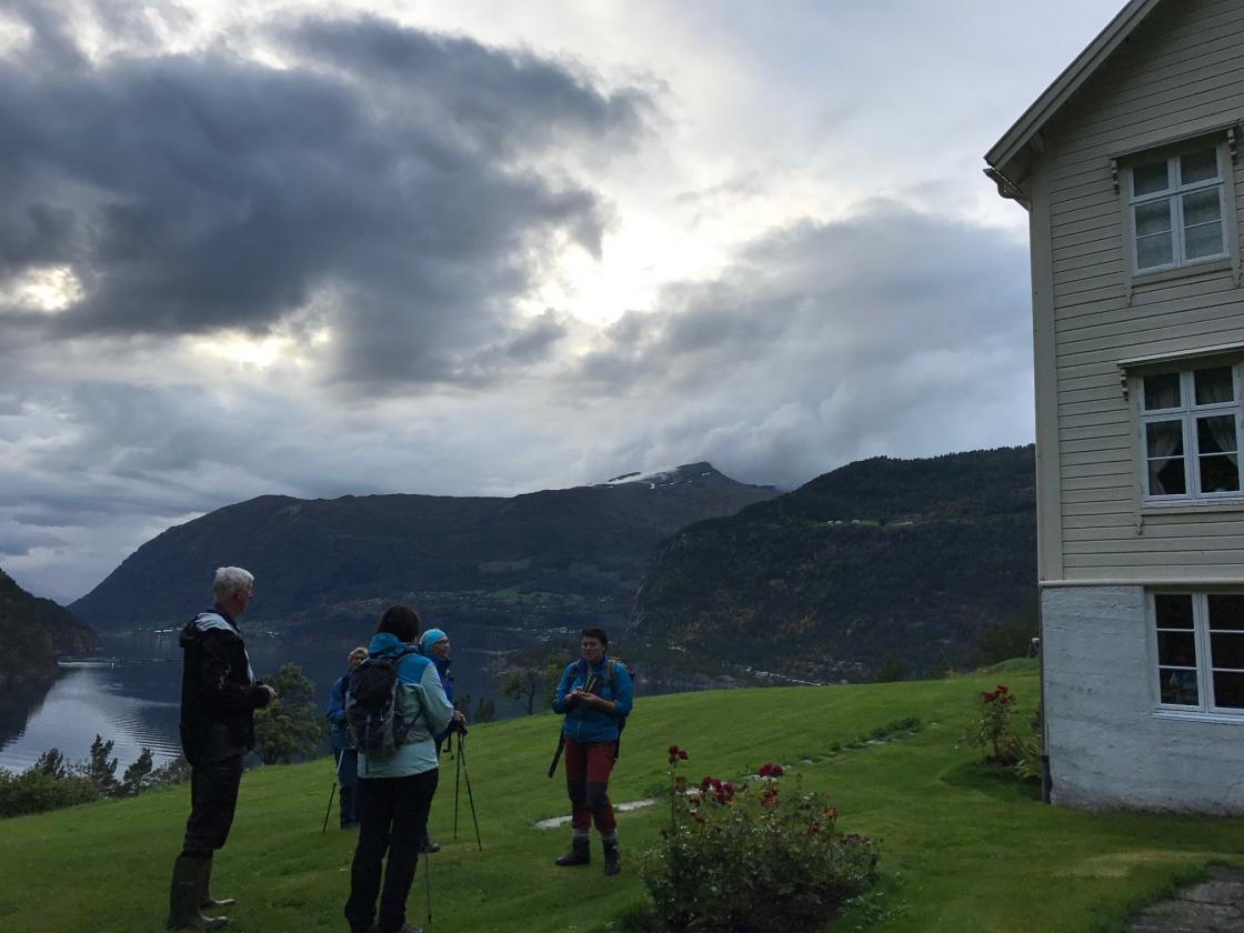 På Litlehjellen, utsikt mot Valldal.