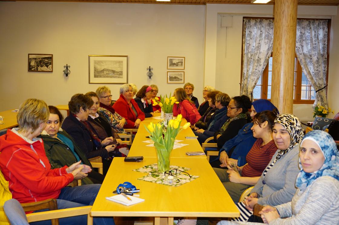 Skjønn forening av damer!