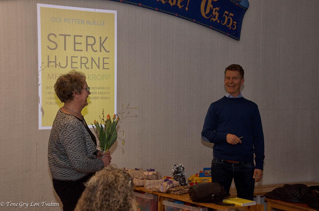 Boka Hjelle har skrevet, Sterk hjerne med aktiv kropp