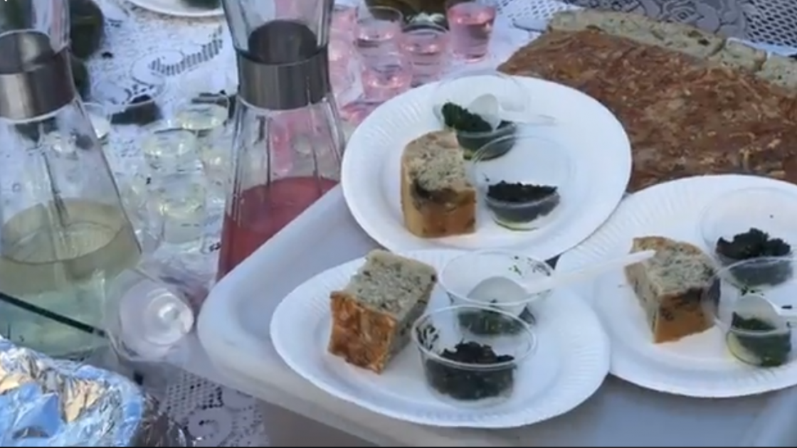 Brød med ugraspesto