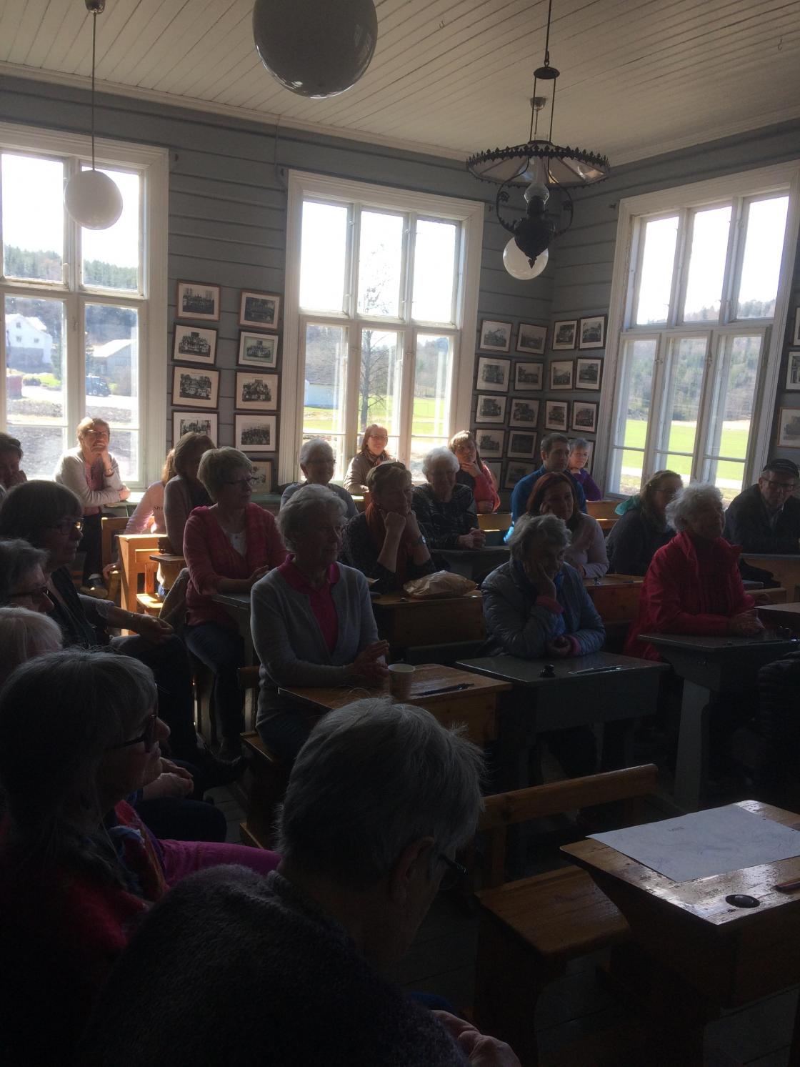 underholdning i skolestua