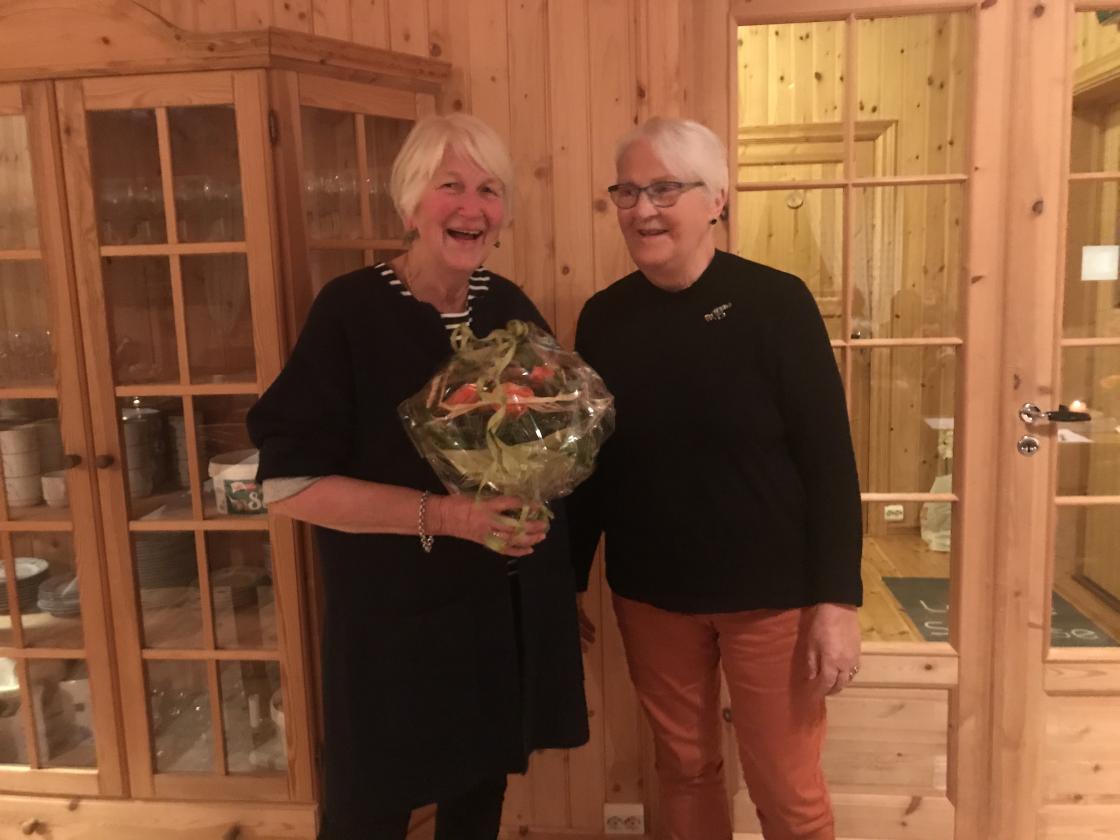 Tora hadde sørget for blomster til leder Ingunn